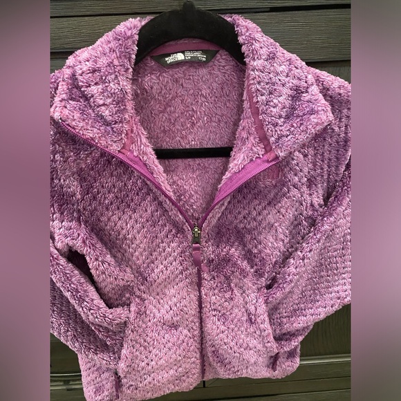 The North Face Kids Jackets - Picture 5 of 9